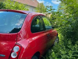 Rot Gebraucht 2009 Nissan Micra Pure Kleinwagen | 2.000 €