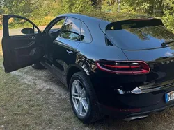 Schwarz Gebraucht 2018 Porsche Macan SUV | 39.900 € (Fairer Preis)