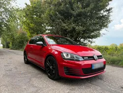 Rot Gebraucht 2014 VW Golf GTD Coupé | 13.100 €