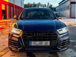 Blau Gebraucht 2019 Audi Q5 S-Line SUV | 42.000 € (Teuer)
