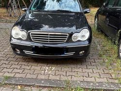 Schwarz Gebraucht 2004 Mercedes C220 Kombi | 1.550 € (Fairer Preis)
