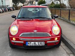 Rot Gebraucht 2004 Mini ONE Kleinwagen | 2.400 € (Fairer Preis)