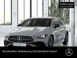 Polarweiß Gebraucht 2024 Mercedes CLA200 AMG Kombi | 42.590 €
