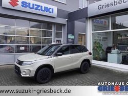 Savannah ivory metallic/cosmic Gebraucht 2021 Suzuki Vitara Comfort SUV | 18.900 € (Fairer Preis)