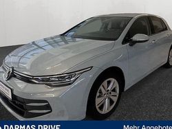 Blau Gebraucht 2024 VW Golf Life Limousine | 23.490 € (Fairer Preis)