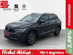 Grau Gebraucht 2021 VW Tiguan Life SUV | 22.950 € (Guter Preis)