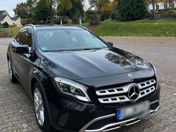 Schwarz Gebraucht 2018 Mercedes GLA200 SUV | 22.000 € (Etwas zu teuer)