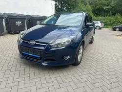 Blau Gebraucht 2012 Ford Focus Champions Edition Kombi | 4.899 € (Fairer Preis)