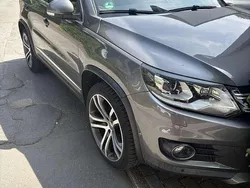 Grau Gebraucht 2013 VW Tiguan Sportline SUV | 9.980 € (Fairer Preis)