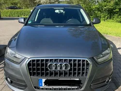 Grau Gebraucht 2012 Audi Q3 SUV | 12.800 € (Guter Preis)