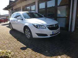 Weiß Gebraucht 2017 Opel Insignia Kombi | 15.700 € (Etwas zu teuer)
