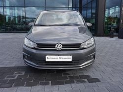 Schwarz Gebraucht 2019 VW Touran Trendline Van / Kleinbus | 12.600 € (Fairer Preis)