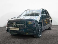 Mercedes GLB220
