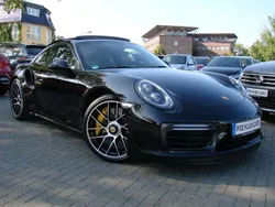 Deep black perleffekt (metallic) Gebraucht 2018 Porsche 911 Turbo S Coupé | 189.990 €