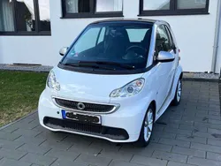 Weiß Gebraucht 2013 Smart ForTwo Cabrio Pure Cabrio | 6.799 € (Fairer Preis)