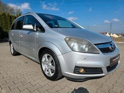 Silber Gebraucht 2007 Opel Zafira Van / Kleinbus | 4.890 € (Etwas zu teuer)