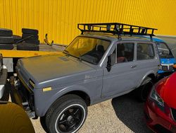 Grün Gebraucht 1998 Lada niva SUV | 1.999 €
