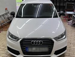 Weiß Gebraucht 2017 Audi A1 Sportback Kleinwagen | 7.299 € (Guter Preis)