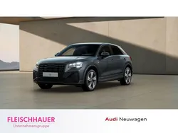 Grau Neu 2025 Audi Q2 S-Line SUV | 39.990 € (Fairer Preis)