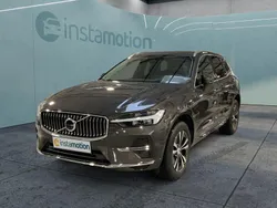 Grau Gebraucht 2023 Volvo XC60 SUV | 55.999 € (Etwas zu teuer)