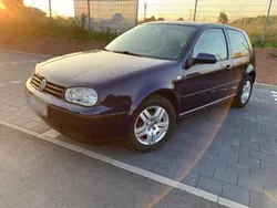 Blau Gebraucht 2002 VW Golf IV Coupé | 2.850 € (Teuer)