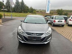 Silber Gebraucht 2011 Hyundai i40 Style Kombi | 4.400 € (Guter Preis)