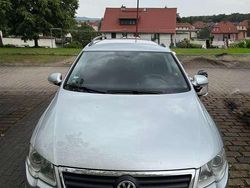Grau Gebraucht 2010 VW Passat Comfortline Kombi | 2.800 € (Guter Preis)