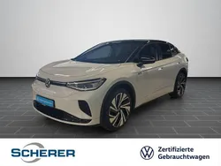 Gletscherweiß metallic schwarz (metallic) Gebraucht 2023 VW ID.5 GTX SUV | 41.800 € (Fairer Preis)