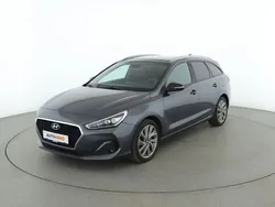 Grau Gebraucht 2018 Hyundai i30 Passion Plus Kombi | 15.300 € (Etwas zu teuer)