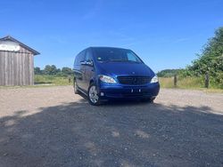 Blau Gebraucht 2008 Mercedes Viano Van / Kleinbus | 11.200 € (Fairer Preis)