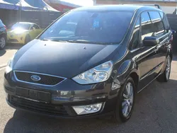 Grau Gebraucht 2008 Ford Galaxy Ghia Van / Kleinbus | 2.989 € (Guter Preis)