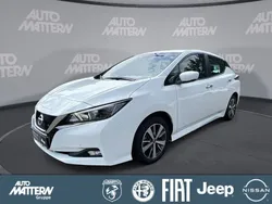 Weiß white (s) Gebraucht 2021 Nissan Leaf Acenta Kleinwagen | 13.099 € (Guter Preis)