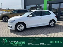 Weiß Neu 2025 Skoda Fabia Selection Limousine | 18.990 € (Fairer Preis)