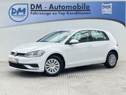 Weiß Gebraucht 2017 VW Golf VII Trendline Limousine | 13.490 € (Fairer Preis)