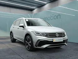 Silber Gebraucht 2024 VW Tiguan Allspace R-line SUV | 43.900 € (Fairer Preis)