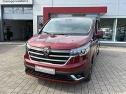 Rot Neu 2025 Renault Trafic Van | 46.977 € (Fairer Preis)