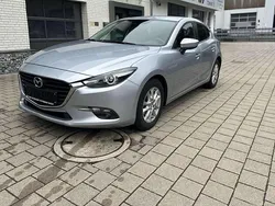 Silber Gebraucht 2017 Mazda 3 Exclusive-Line Kleinwagen | 14.200 € (Fairer Preis)