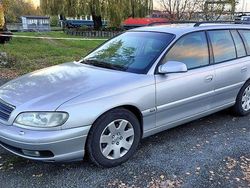 Silber Gebraucht 2001 Opel Omega Elegance Limousine | 1.000 € (Guter Preis)