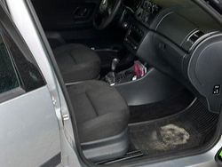 Silber Gebraucht 2011 Skoda Roomster Kombi | 4.200 € (Fairer Preis)