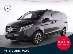 Obsidianschwarz metallic Gebraucht 2024 Mercedes V300 Van / Kleinbus | 72.485 € (Etwas zu teuer)