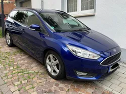 Blau Gebraucht 2016 Ford Focus Titanium Kombi | 6.250 € (Fairer Preis)