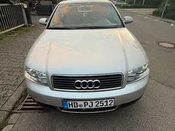 Silber Gebraucht 2001 Audi A4 Limousine | 1.500 € (Fairer Preis)
