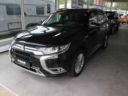 Schwarz Gebraucht 2021 Mitsubishi Outlander P-HEV Top SUV | 20.990 € (Etwas zu teuer)