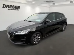 Schwarz Gebraucht 2023 Ford Focus Titanium Limousine | 22.350 € (Guter Preis)