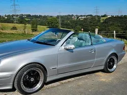 Silber Gebraucht 2003 Mercedes CLK200 Coupé | 7.000 €