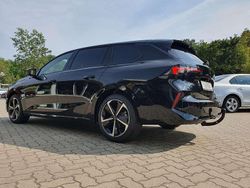 Karbon schwarz metallic Gebraucht 2024 Opel Astra Kombi | 26.200 € (Fairer Preis)