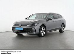 Grau Gebraucht 2025 VW Passat Business Kombi | 33.460 € (Guter Preis)