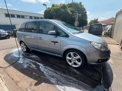Silber Gebraucht 2006 Opel Zafira Van / Kleinbus | 1.200 € (Superpreis)