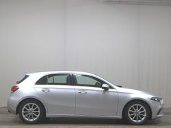 Grau Gebraucht 2020 Mercedes A200 Progressive Limousine | 16.980 € (Superpreis)