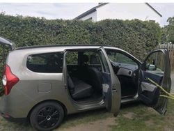 Braun Gebraucht 2012 Dacia Lodgy Van / Kleinbus | 5.800 € (Teuer)